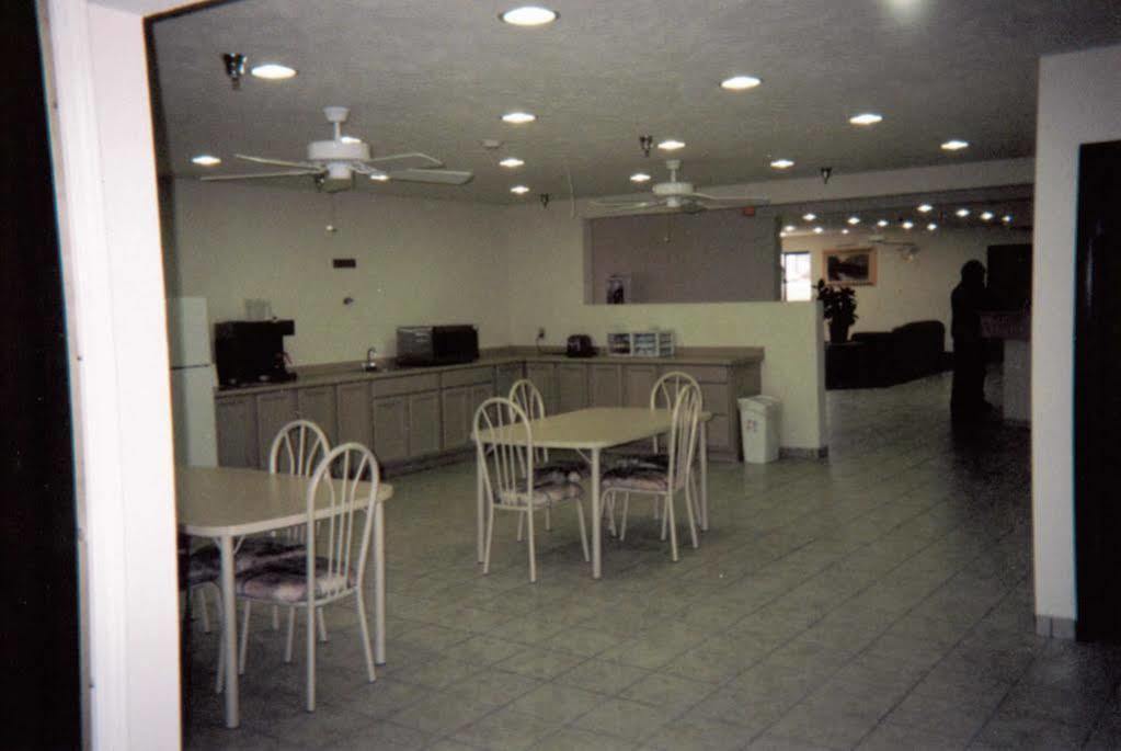 平克尼维尔美洲最佳价值套房酒店 Pinckneyville 外观 照片